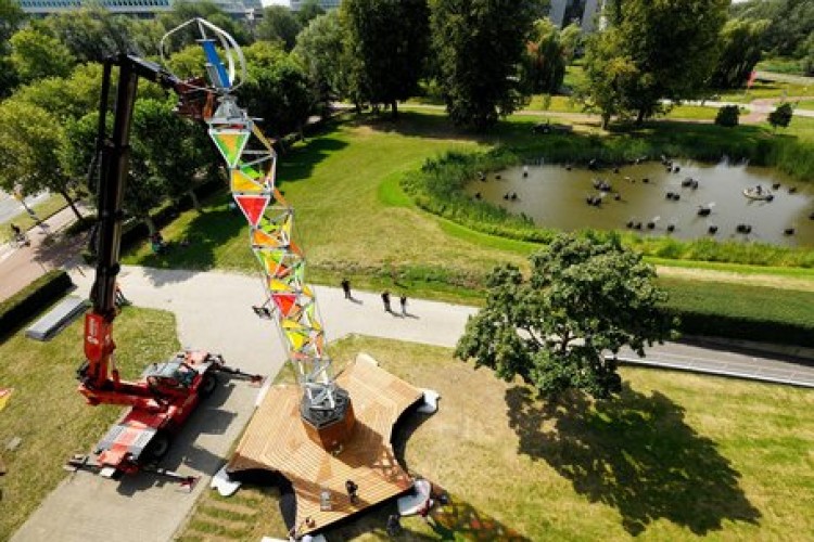 The Gem tower has been completely unfolded by a crane ahead of next week's testing at the Pukkelpop festival. Photo by Bart van Overbeeke