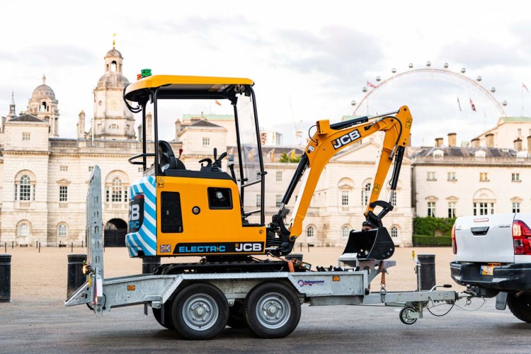The battery-powered JCB 19C-1E on its way to a customer