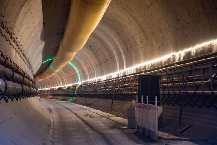 Inside one of the twin tunnels under the Chilterns