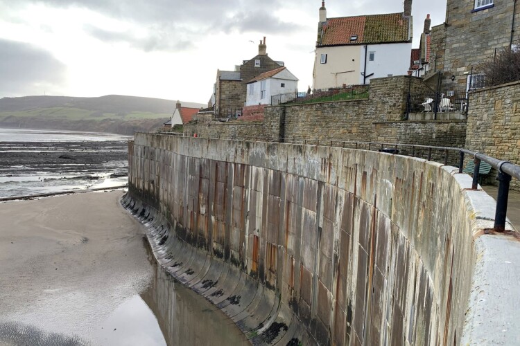he sea wall at Robin Hood’s Bay