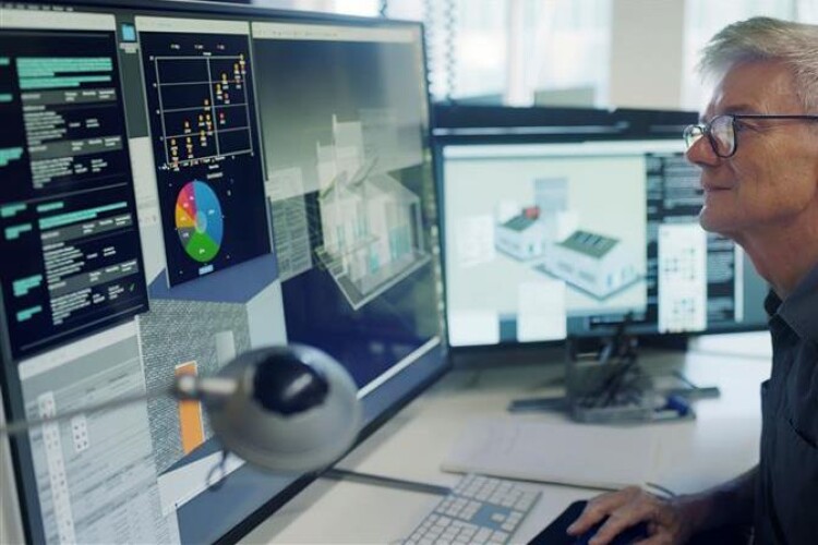 Everyone has computers but 94% of organisations in the survey still use manual spreadsheets