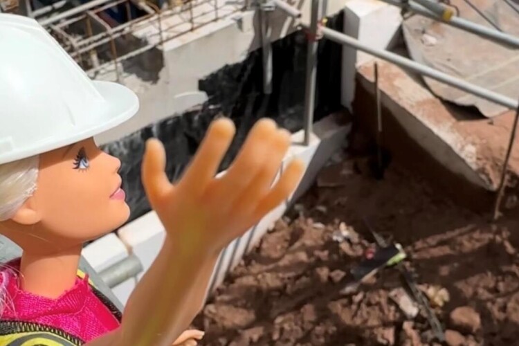 Barbie on site
