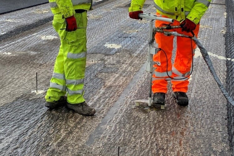 Metrail injects resin into the carriageway
