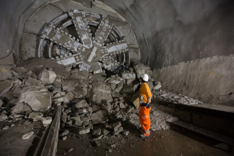 TBM Victoria breaks through into Liverpool Street Station