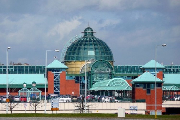 Meadowhall has 310 shops and 1.5 million square feet of floor space
