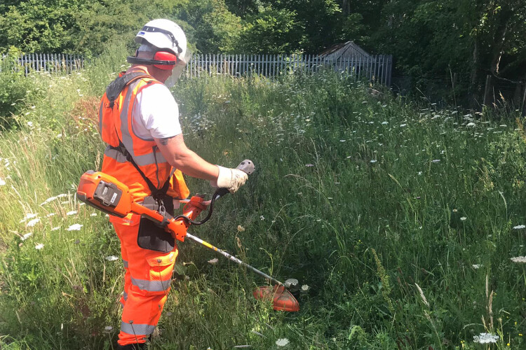 Network Rail is trialling battery-powered strimmers