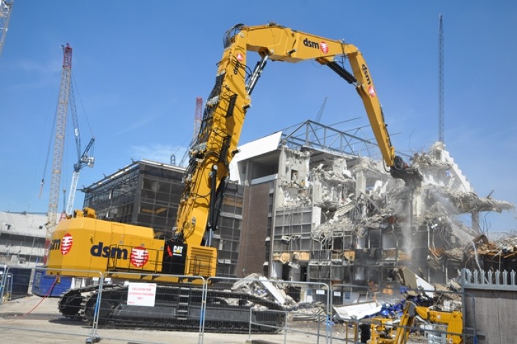 The bespoke machine working at White Hart Lane