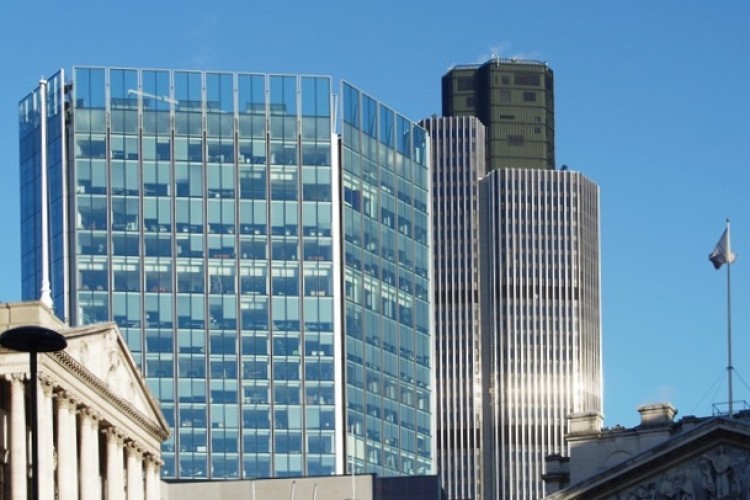 17 glass panels failed on the former London Stock Exchange tower