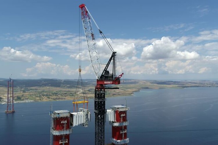 All of Marr's heavy-lift luffing cranes now use HVO