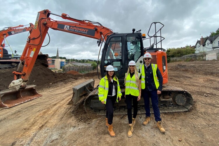 Left to right are Kerri Bywater (Bagshaws estate agents), Sophia Jelaca (business development & recruitment at Hodgkinson Builders) and operations director Robert Hodgkinson on site at the new Rosarium housing development in Ashbourne