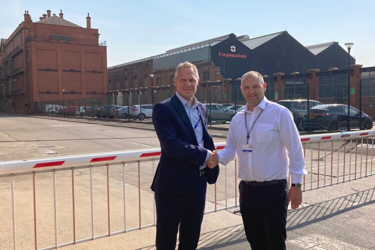 Vinci Building regional director Chris Winspear (left) with Sheffield Forgemasters COO Gareth Barker