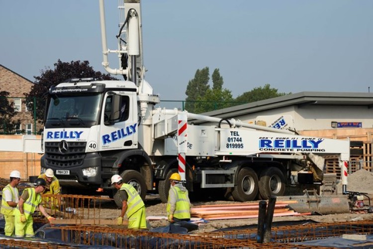 The 41-metre Cifa concrete pump is mounted on a Euro VI Mercedes Arocs commercial vehicle