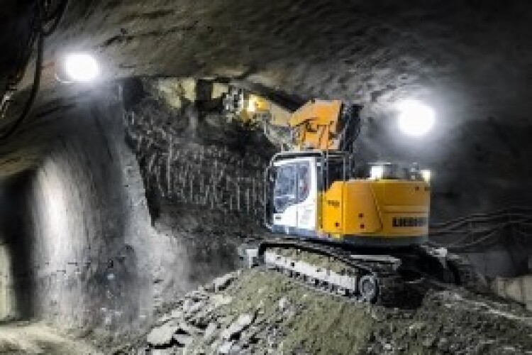 The R930 Tunnel is built to withstand arduous underground environments