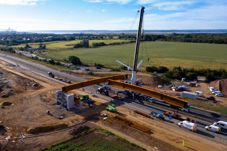 Cleveland Bridge installing a bridge on the A13 project in Essex