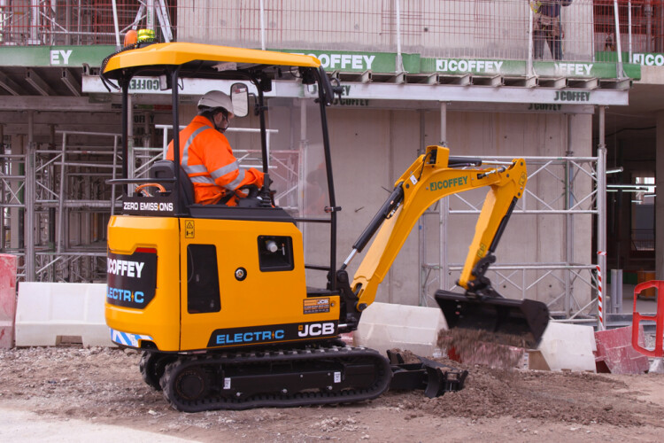 The battery-powered JCB 19C-1E