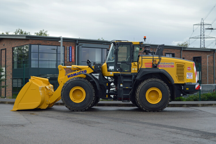 Komatsu WA475-10 wheeled loader