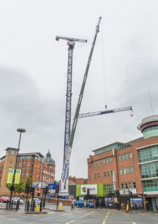 Erecting the crane