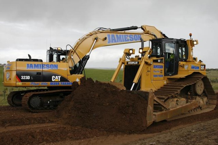 Cat D6T and Cat 323