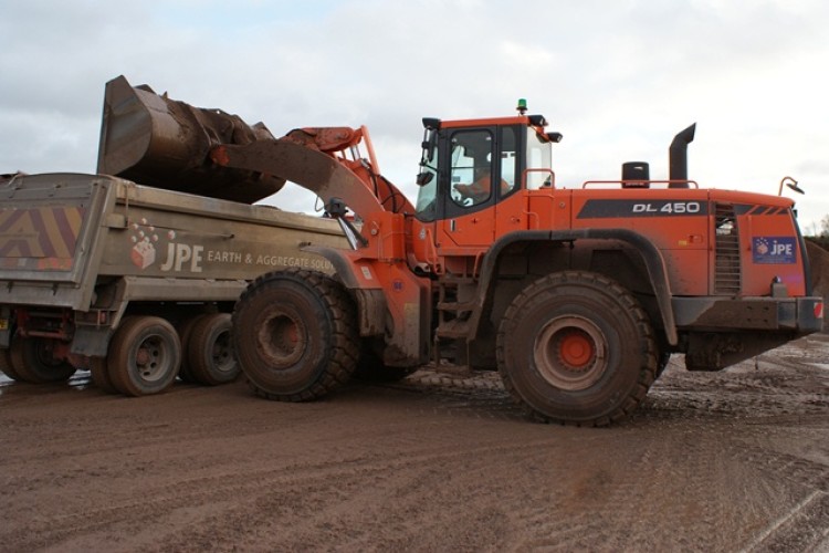 DL450 wheel loader