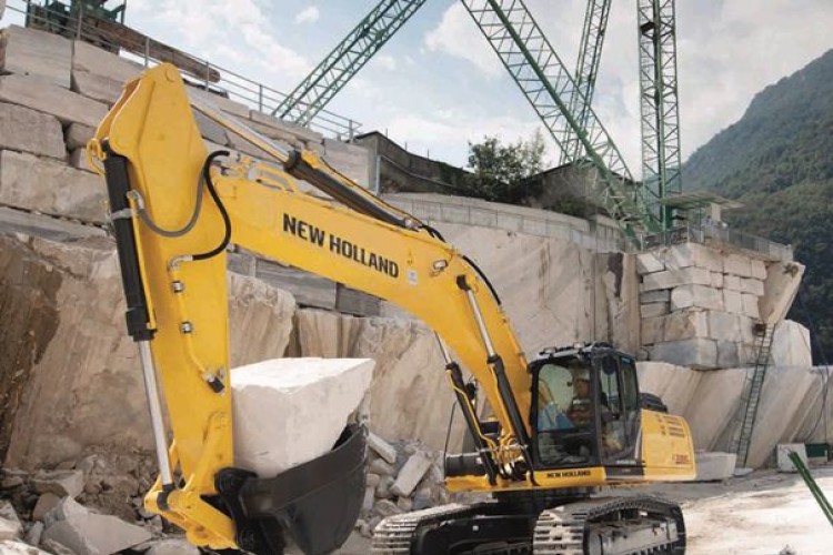 New Holland E385C