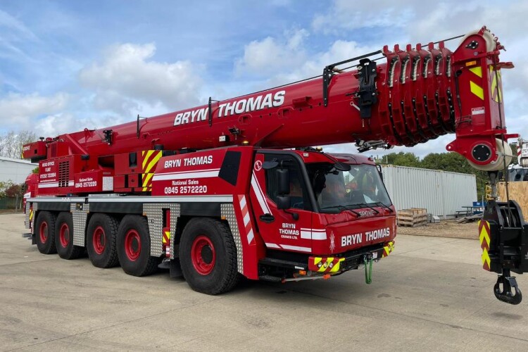 One of the new Grove GMK 5150XL cranes