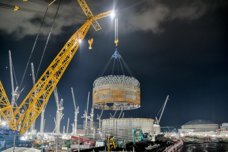 The 308-tonne steel ring was built 36% faster than the first one 