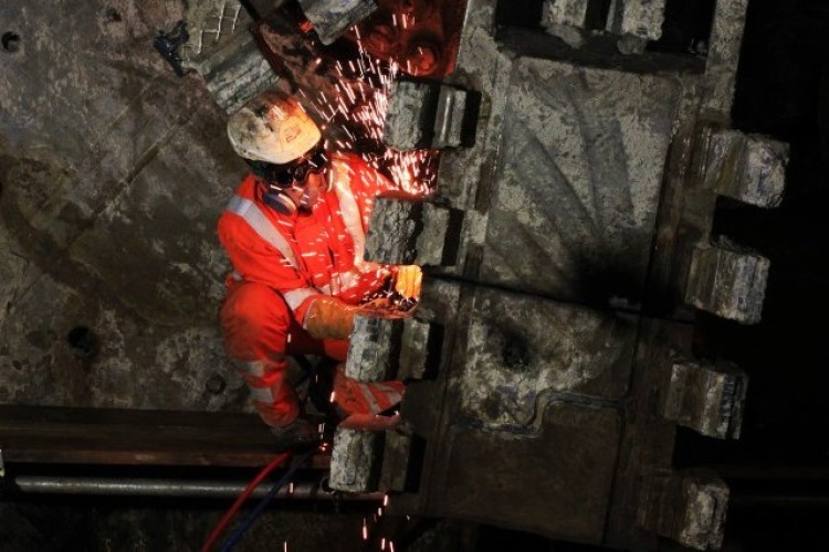 The cutter head is being cut into small pieces