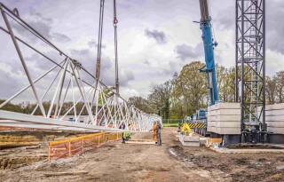 The crane has been rigged with a 67.5m-long jib The crane has been rigged with a 67.5m-long jib
