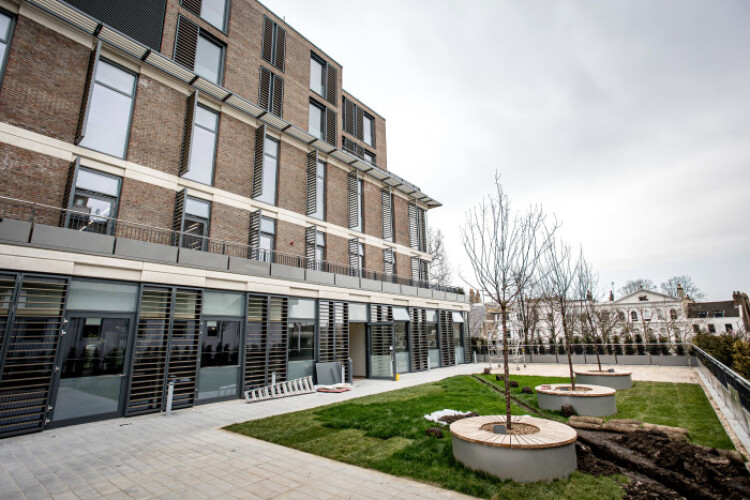 Willmott Dixon handed over The Pears Building to the Royal Free Charity, UCL and the Royal Free London NHS Foundation Trust in June this year