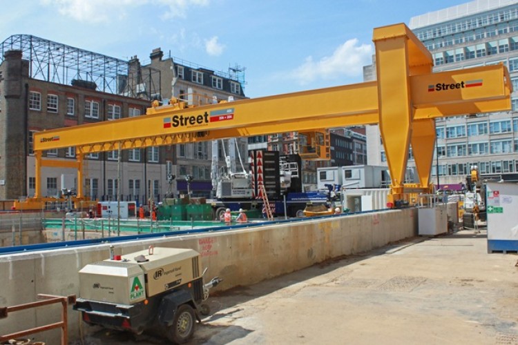 The crane on Oxford St is a double-girder box beam with twin 20t TVX hoists. Photos by Ian Tindale.