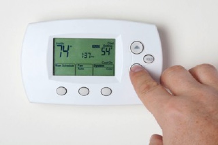 The new contract should ensure that all Longurst homes are suitably heated