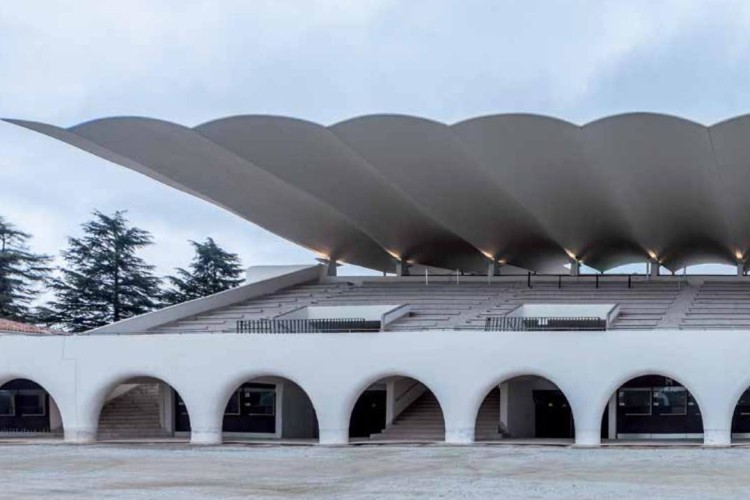 The Madrid Hippodrome, which was completed in 1941, was built by Agroman