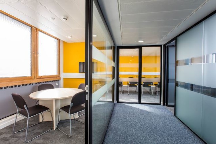 Willmott Dixon recently refurbished three floors of Marlowe House in Sidcup for the Met