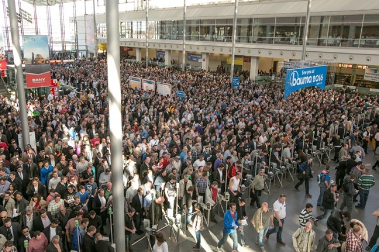 Bauma crowds