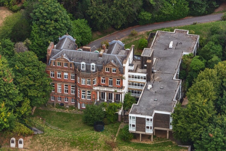 Branch Hill House, as it looks now, complete with 1960s wing