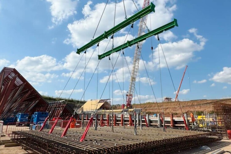 Britlift's Multilifter ML180