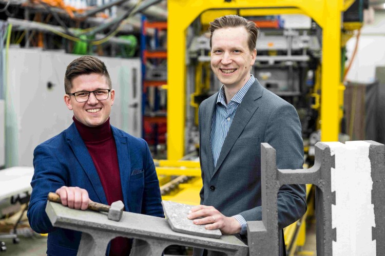 Carbonaide CEO Tapio Vehmas (r) with chief operating officer Jonne Hirvonen