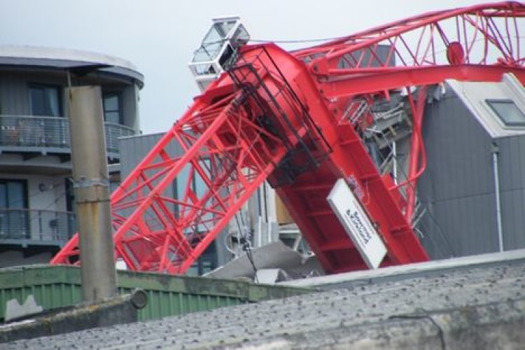 The 2009 Chandlers Wharf collapse