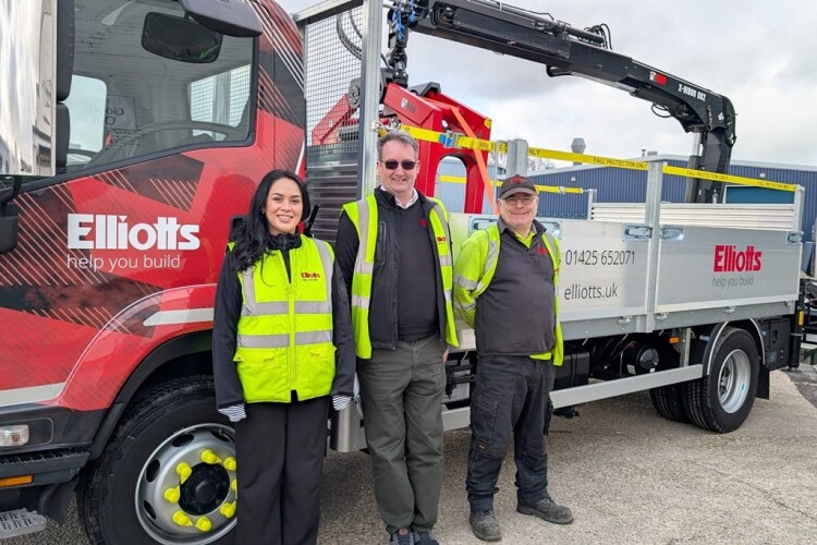 Elliotts' new crane lorry