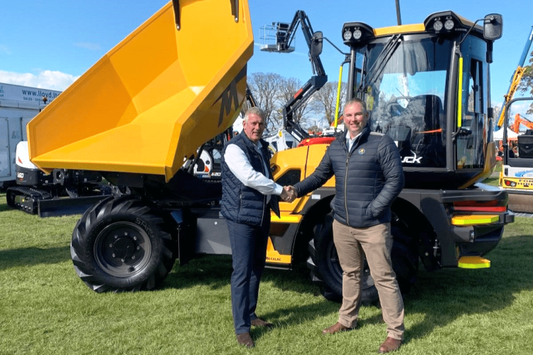 Lloyd sales manager Chris Stephenson (left) with Mecalac regional business manager Adam Phillips