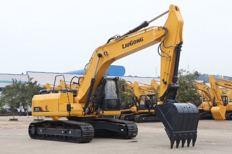 New excavator trio from LiuGong