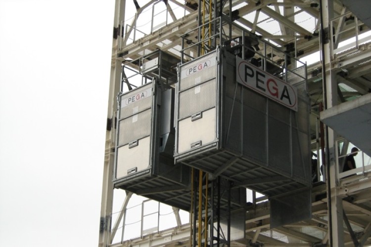 A Pega construction hoist