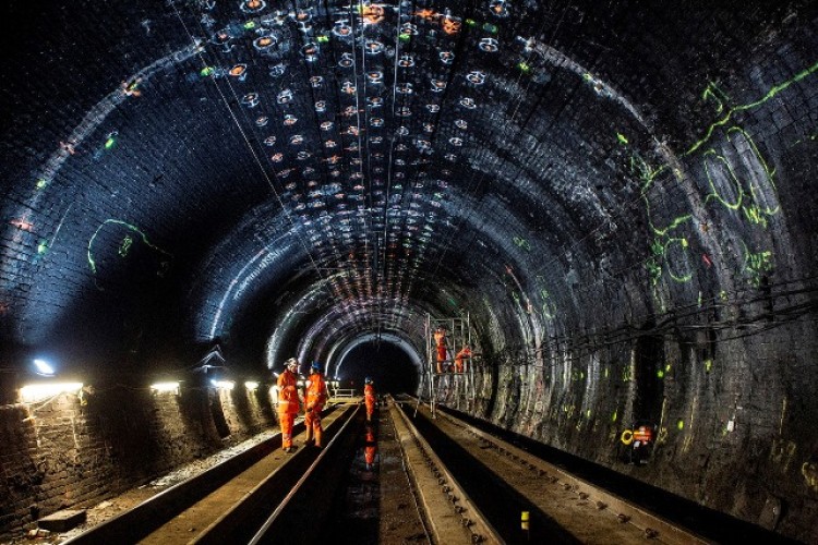 Strengthening work within Edinburgh's Haymarket tunnels
