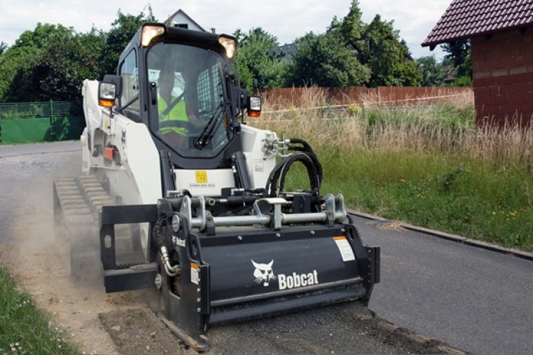 Bobcat's 1m planer