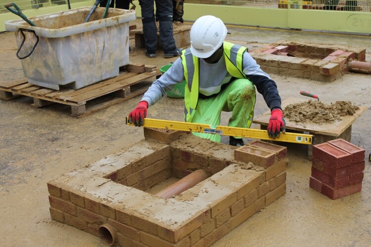 The level 2 groundworker apprenticeship takes 15 months 