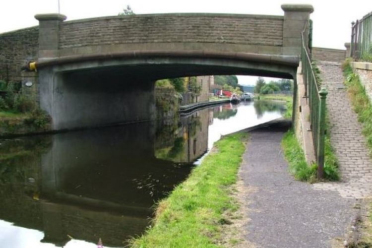 Dugdale Bridge, with the gas pipe that the boys tried to cross